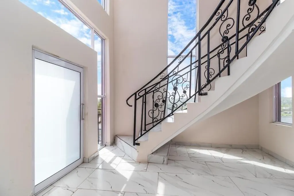 Villa Luxurious Penthouse Getaway ! Tyger Valley