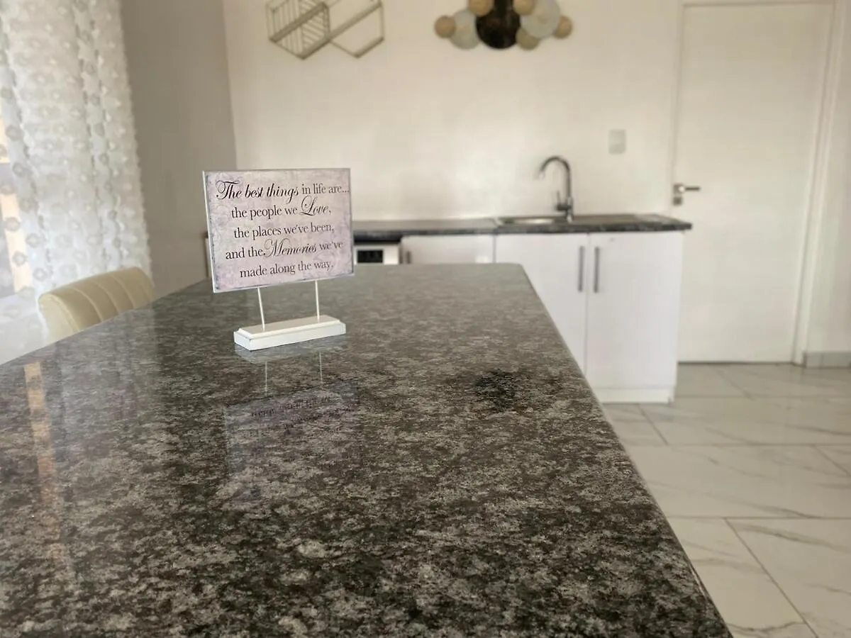Villa Luxurious Penthouse Getaway ! Tyger Valley 0*,  Südafrika